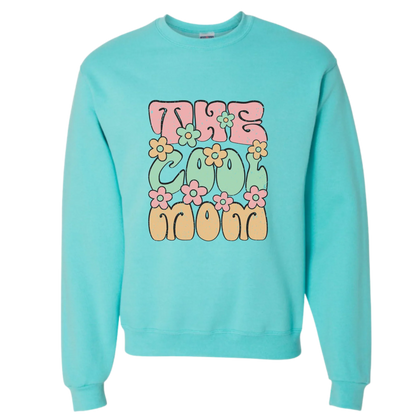 Sweat-shirt turquoise 'The Cool Mom' avec fleurs pastel, design tendance pour maman stylée